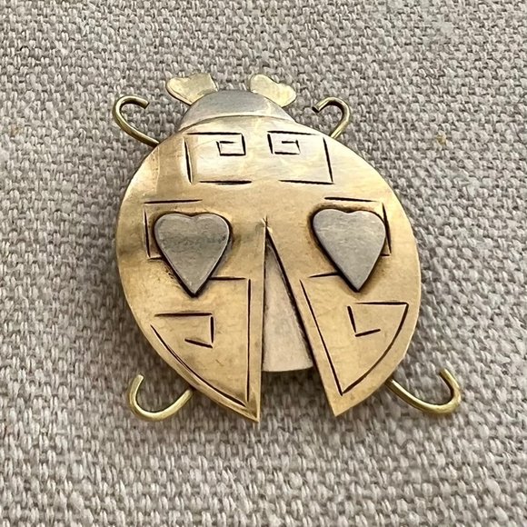 Vintage Brass and Silver Tone Etched Heart Ladybug Brooch - Picture 5 of 7